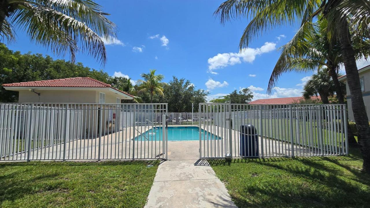 1161 Golden Lakes Boulevard 1311, West Palm Beach, Florida 33411, Stati Uniti