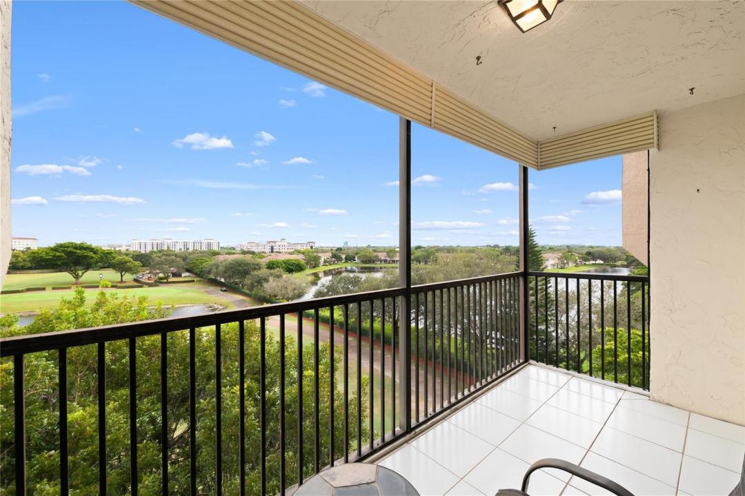 3300 W Rolling Hills Circle 610, Davie, Florida 33328, Stati Uniti
