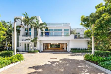 226 Palm Court, Delray Beach, Florida 33444