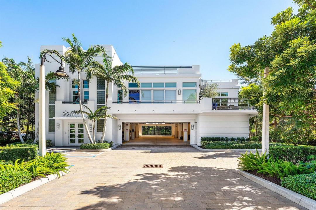 226 Palm Court, Delray Beach, Florida 33444