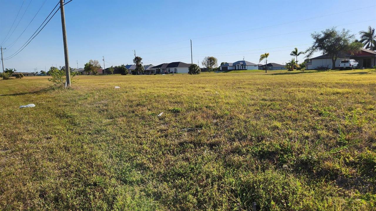 1724 Andalusia Boulevard, Cape Coral, Floride 33909, États-Unis