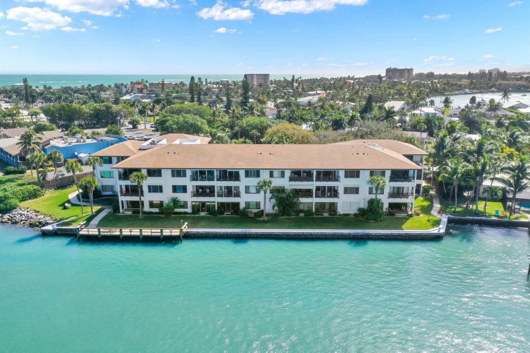 1630 Seaway Drive 106, Fort Pierce, Florida 34949, USA
