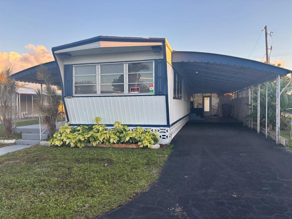 562 NE 47th St, Lot 393, Deerfield Beach, Floride 33064, États-Unis
