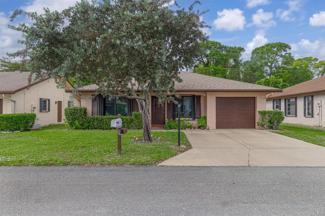 6335 Tall Cypress Circle, Florida 33463, Stati Uniti