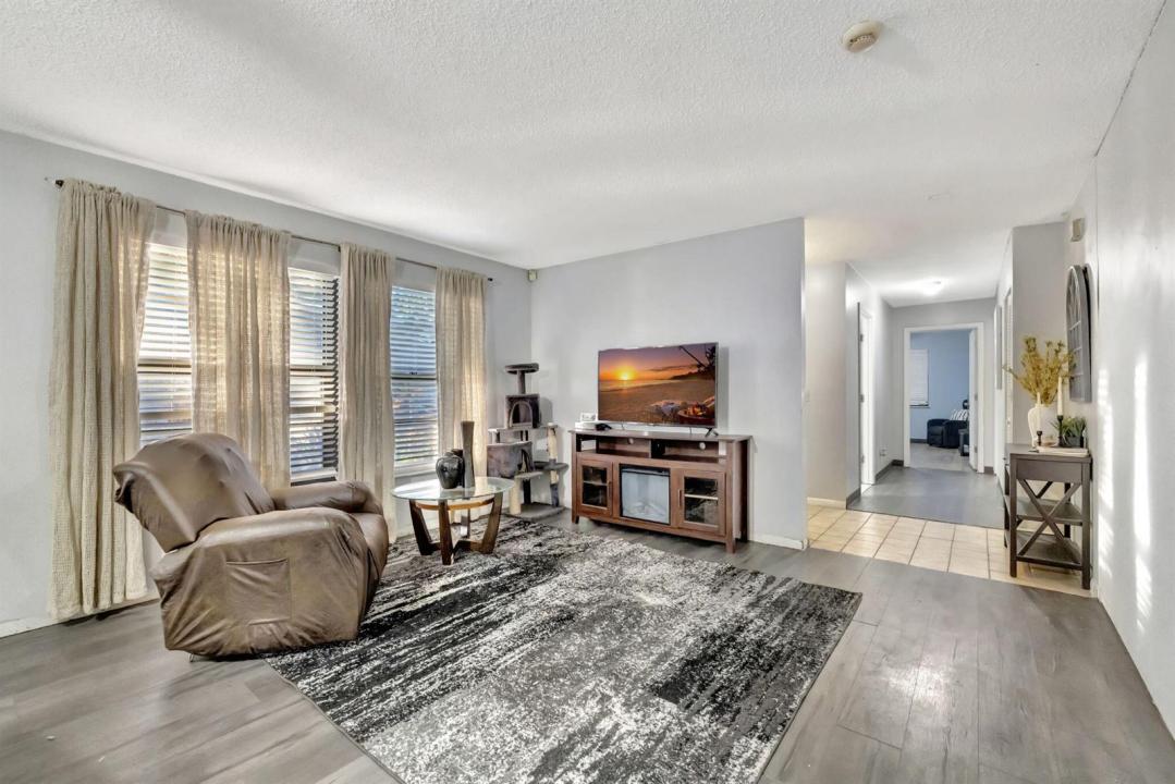 2080 Colonial Road 1, Fort Pierce, Florida 34950, USA