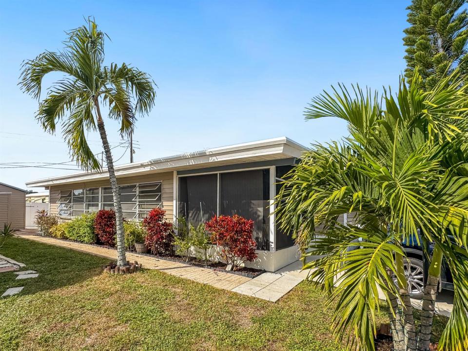 14553 Elmhurst Drive, Delray Beach, Florida 33445, USA