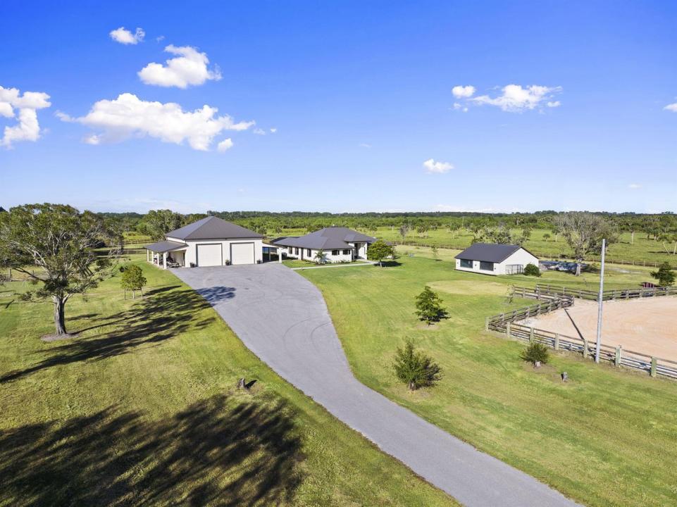 4044 Johnston Road, Fort Pierce, Florida 34951