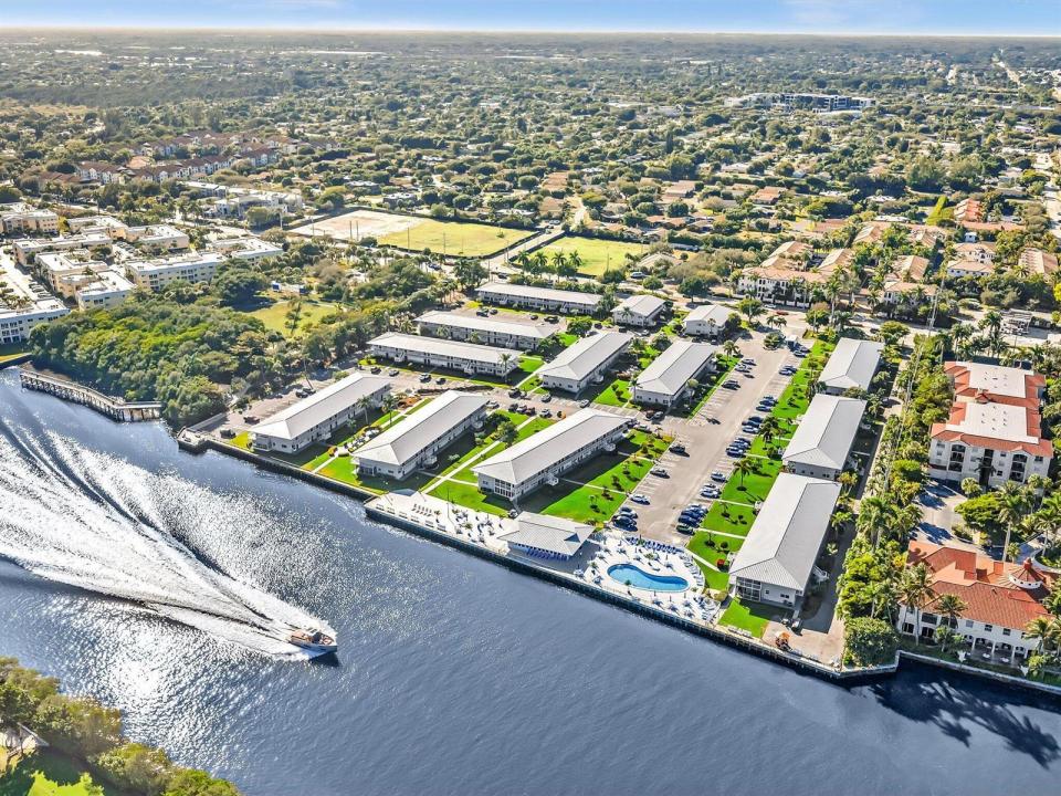 2542 S Federal Highway 0190, Boynton Beach, Florida 33435, USA