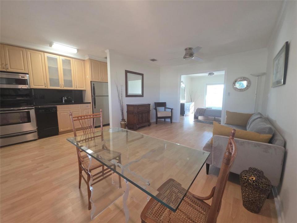 2131 NE 42nd Court 208e, Lighthouse Point, Florida 33064, USA
