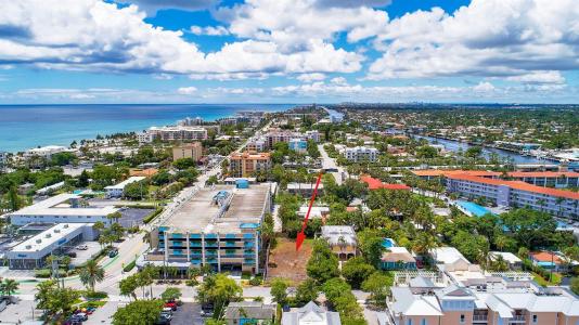 1956 NE 2nd Street, Deerfield Beach, Floride 33441, États-Unis