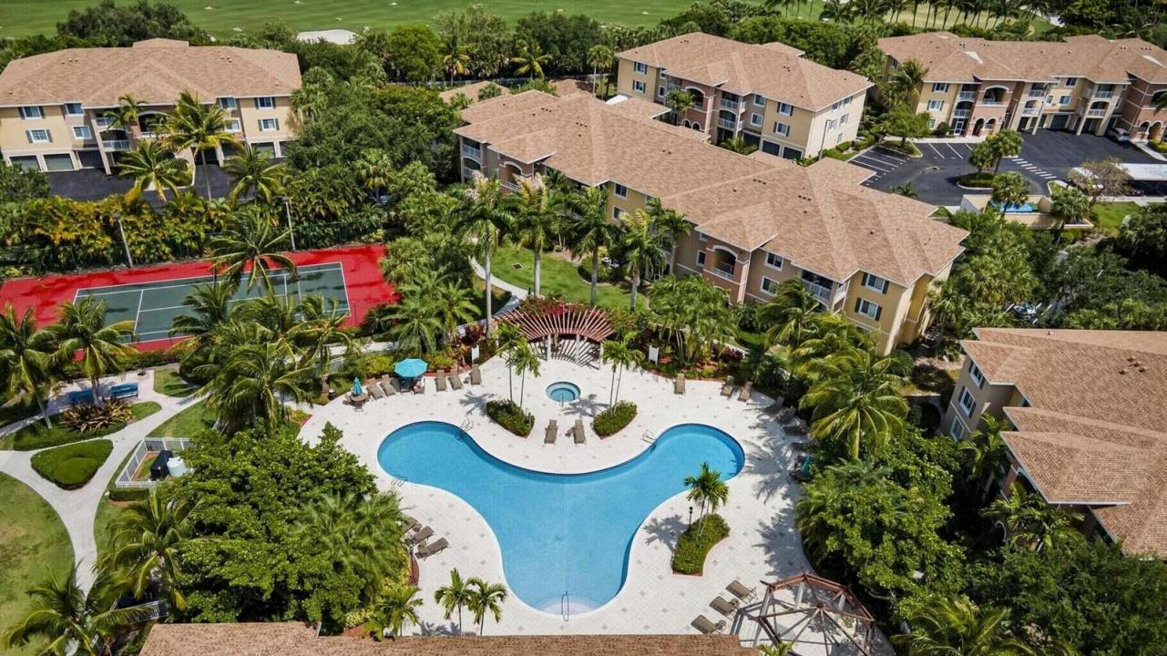 6450 Emerald Dunes Drive 301, West Palm Beach, Floride 33411, États-Unis