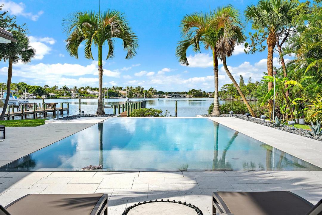 19651 Riverside Drive, Jupiter, Florida 33469, USA