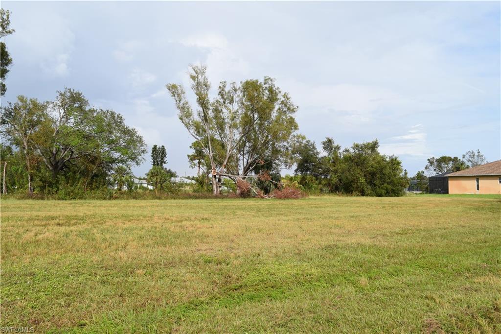 2221 NE 25th Terrace, Cape Coral, Floride 33909, États-Unis