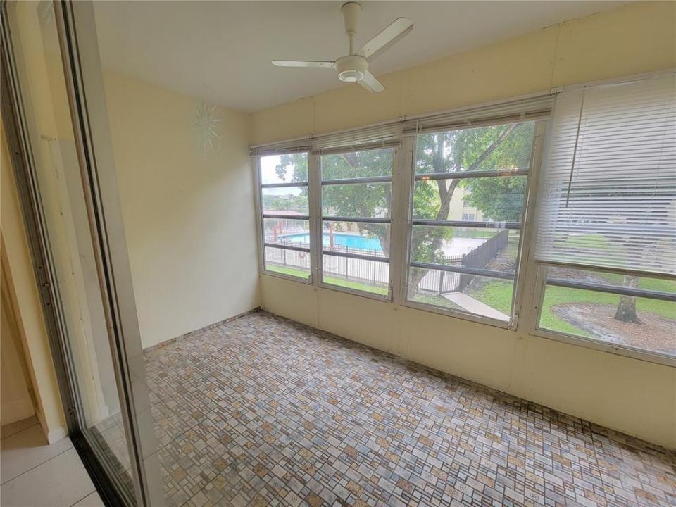 6000 NW 64th Avenue 205, Tamarac, Florida 33319, Stati Uniti