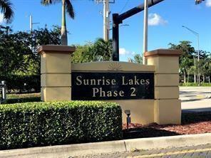 8590 Sunrise Lakes Boulevard 107, Sunrise, Floride 33322, États-Unis