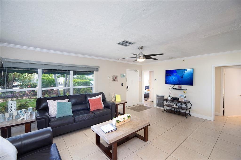 2613-2615 NE 33rd Avenue, Fort Lauderdale, Florida 33308, USA