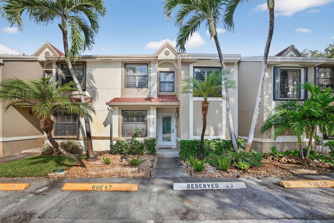 237 City View Drive 237, Fort Lauderdale, Floride 33311, États-Unis