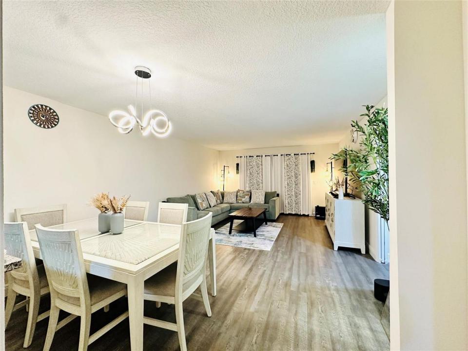 2200 S Cypress Bend Drive 802, Pompano Beach, Florida 33069, USA