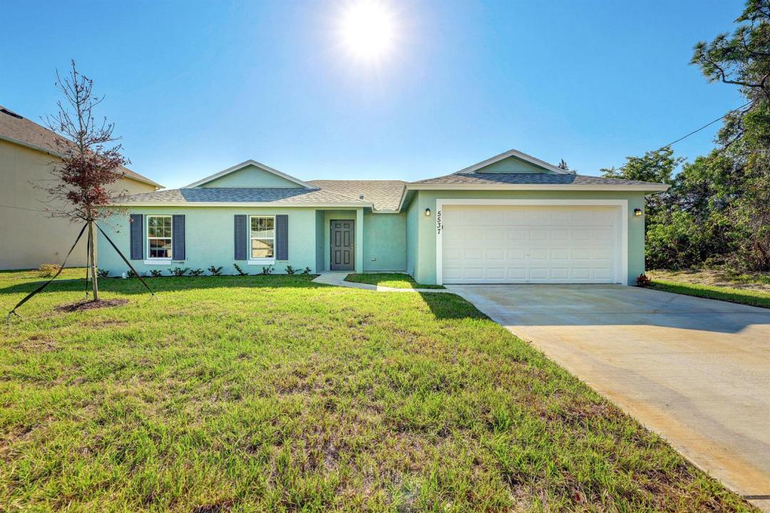 757 SW Sardinia Avenue, Port St. Lucie, Flórida 34953, Estados Unidos