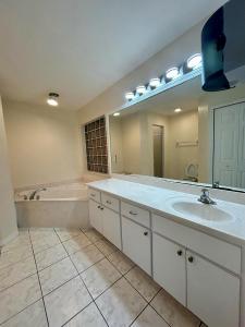 328 W Sugarland Circle, Clewiston, Florida 33440, USA
