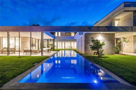 5831 SW 37th Terrace, Dania Beach, Florida 33312, USA