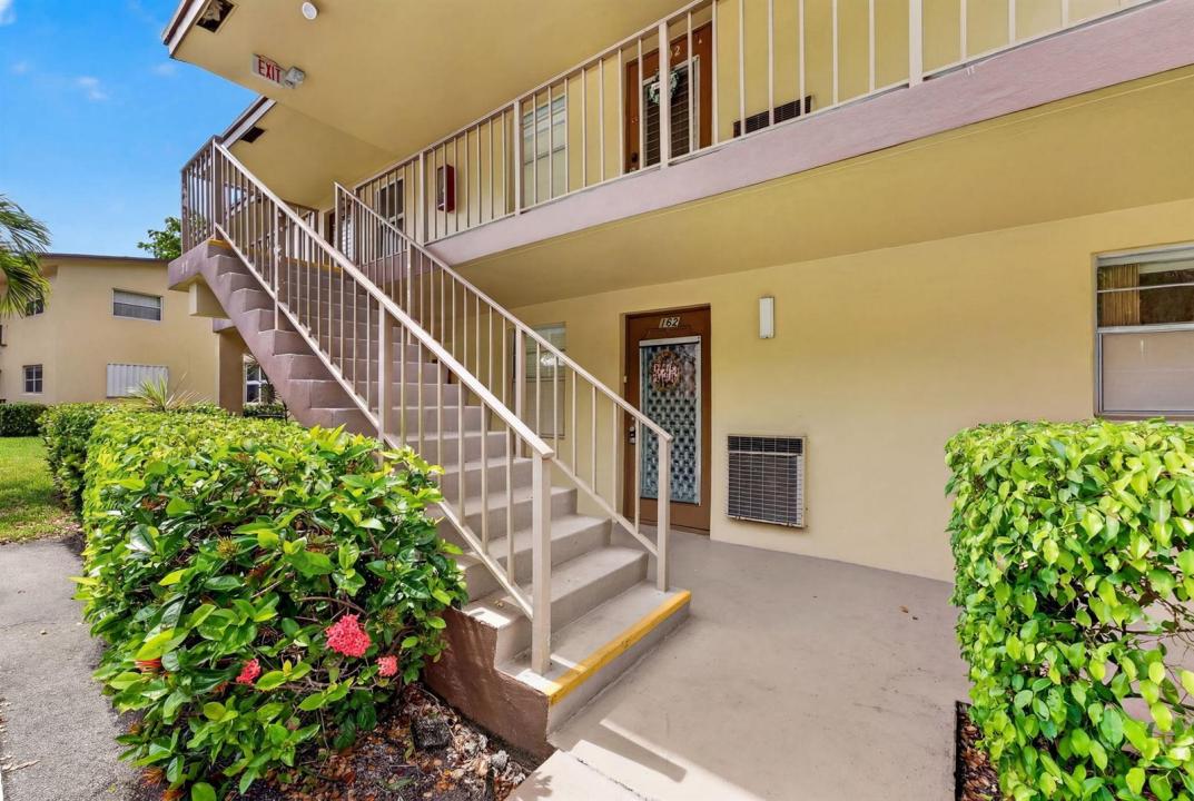 7310 NW 1st Street 102, Margate, Florida 33063, Stati Uniti