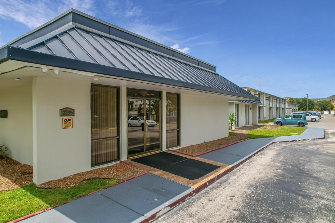 2295 E Irlo Bronson Memorial Highway 100, Kissimmee, فلوريدا 34744, الولايات المتحدة
