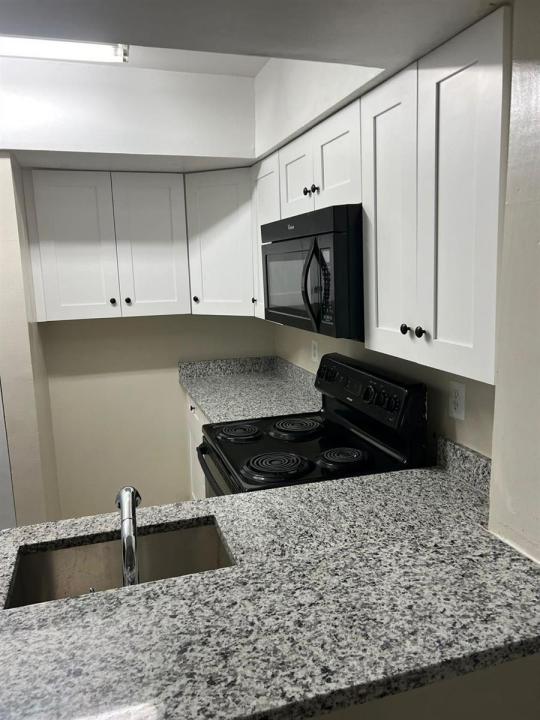 7027 W Sunrise Boulevard 7027, Plantation, Floride 33313, États-Unis