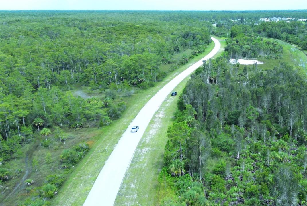 483 Greenbriar Boulevard, Lehigh Acres, Florida 33972, USA