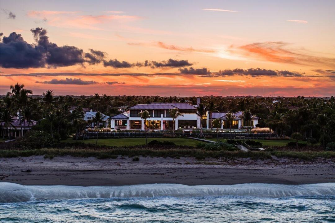 3016 SE Dune Drive, Stuart, Florida 34996, USA
