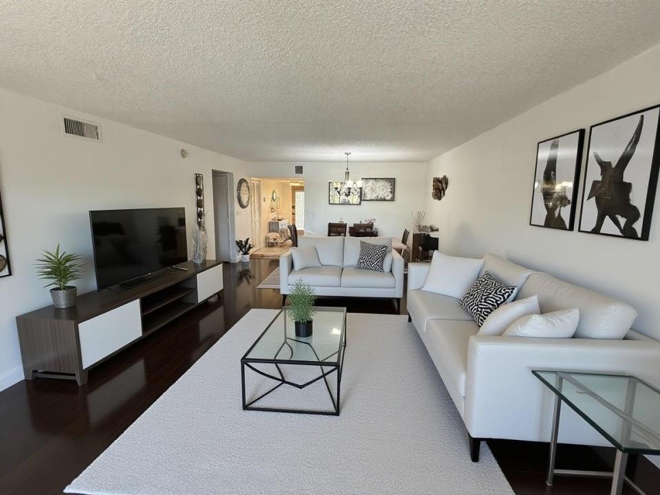 2850 Forest Hills Boulevard 214, Coral Springs, Florida 33065, USA