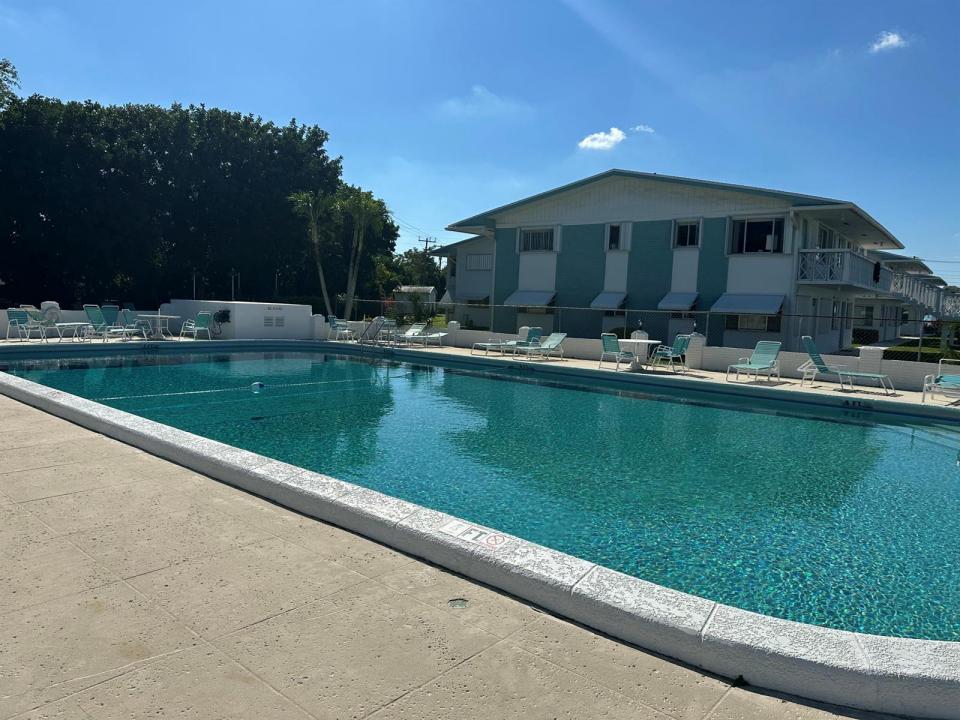 2381 Sunset Avenue 216, Lake Worth, Floride 33461, États-Unis