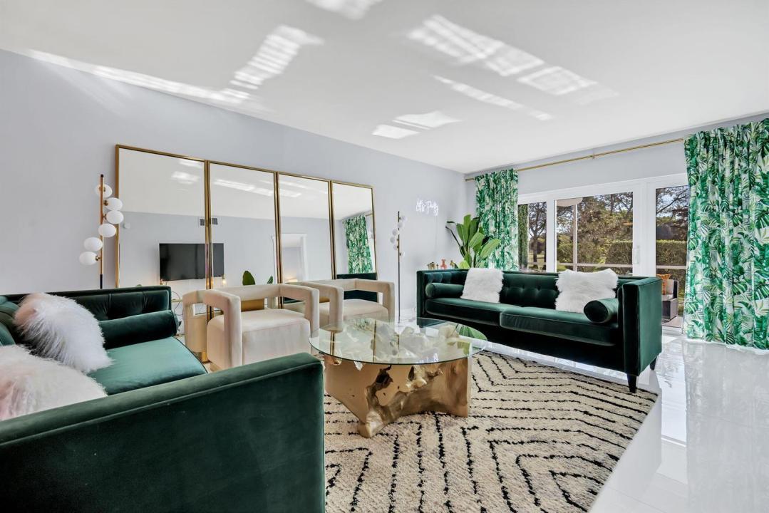 2800 N Palm Aire Drive 108, Pompano Beach, Floride 33069, États-Unis