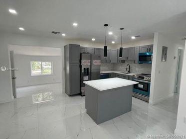 751 NW 18TH Street, Pompano Beach, Floride 33060, États-Unis