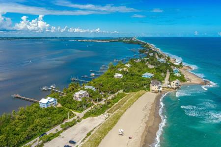 1470 SE Macarthur Boulevard, Stuart, Florida 34996