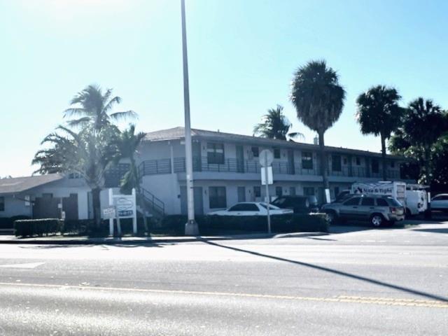 1711 S Cypress Road, Pompano Beach, Florida 33060, Stati Uniti