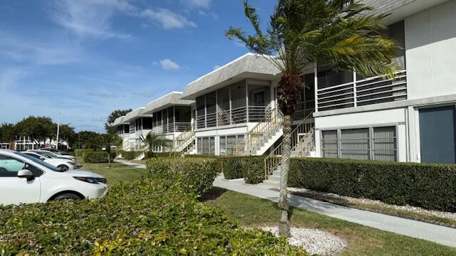 100 Stratford H, West Palm Beach, Florida 33417, USA