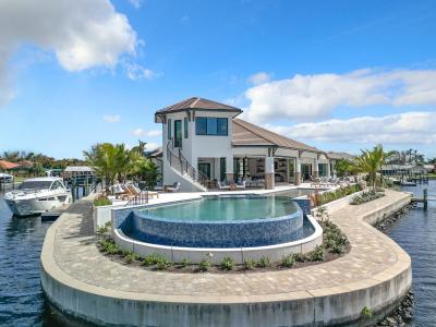 14201 Bay Drive, Fort Myers, Florida 33919, USA