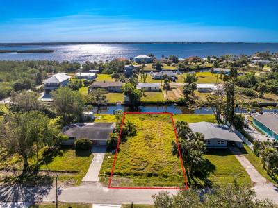 188 Danforth Drive, Port Charlotte, Florida 33980, USA