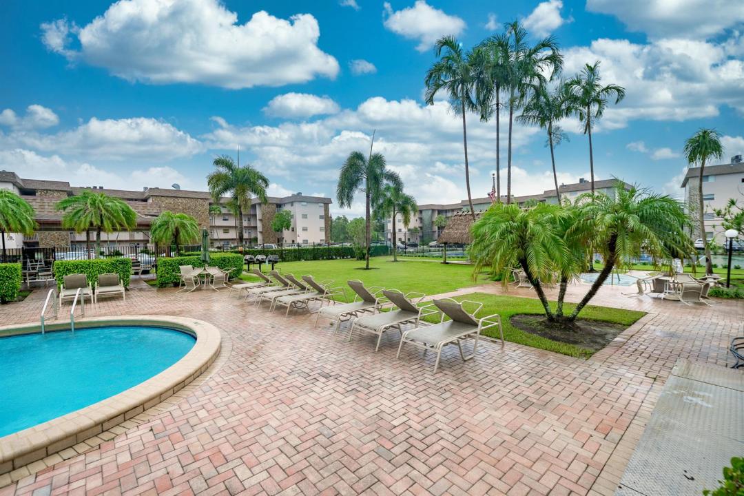 8141 SW 24th Court 108, Davie, Floride 33324, États-Unis
