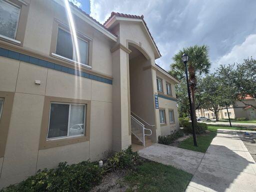 1161 Golden Lakes Boulevard 1315, West Palm Beach, Florida 33411, USA