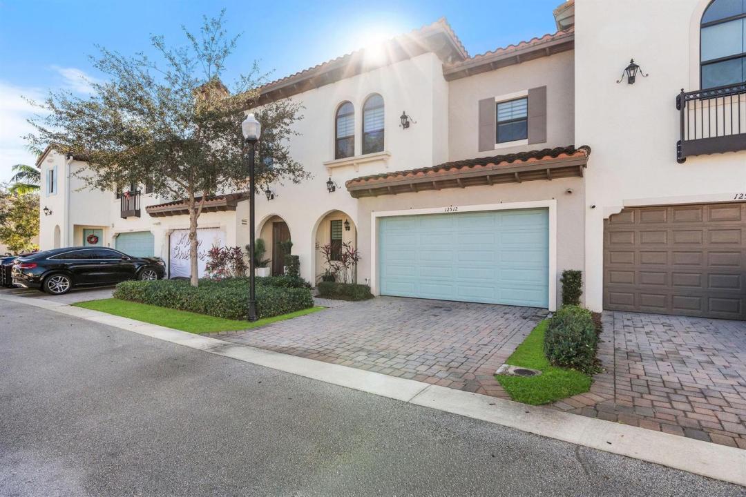 12512 NW 32 Manor 3, Sunrise, Floryda 33323, USA
