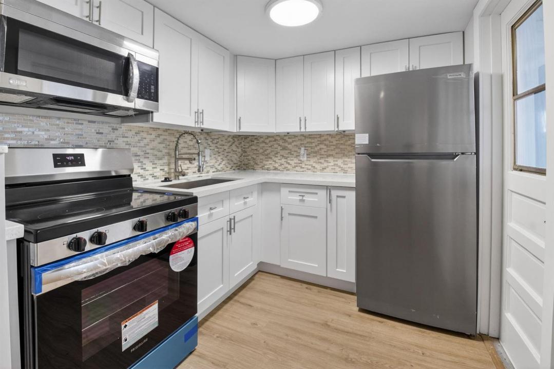 2213 NE 1st Court 204, Boynton Beach, Floride 33435, États-Unis