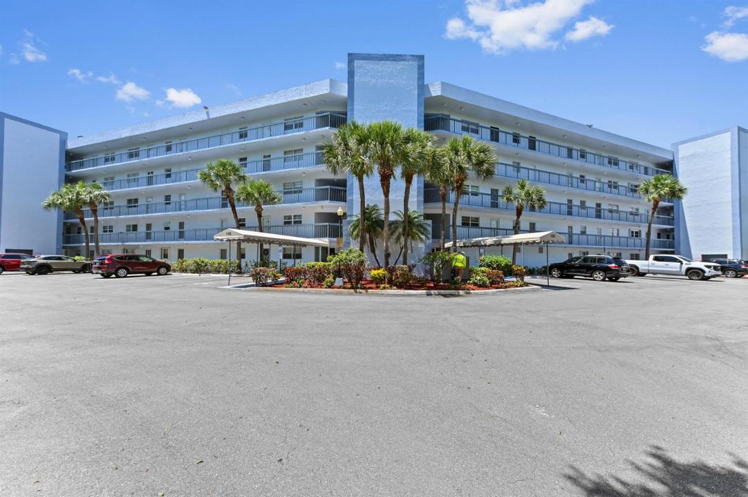198 NW 67th Street 207, Boca Raton, Floride 33487, États-Unis