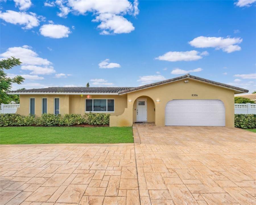 8306 NW 36th Street, Coral Springs, Florida 33065, USA