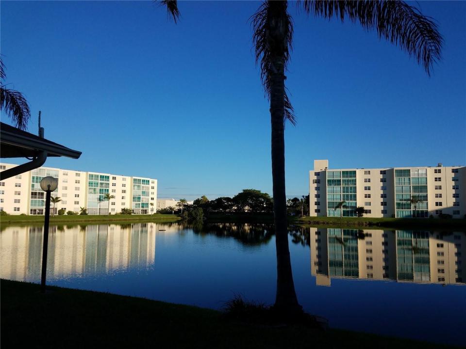 121 SE 3rd Avenue 106, Dania Beach, Florida 33004, USA
