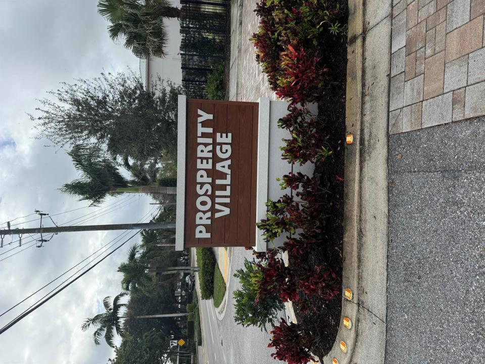1101 Prosperity Village Drive, North Palm Beach, Florida 33410, USA