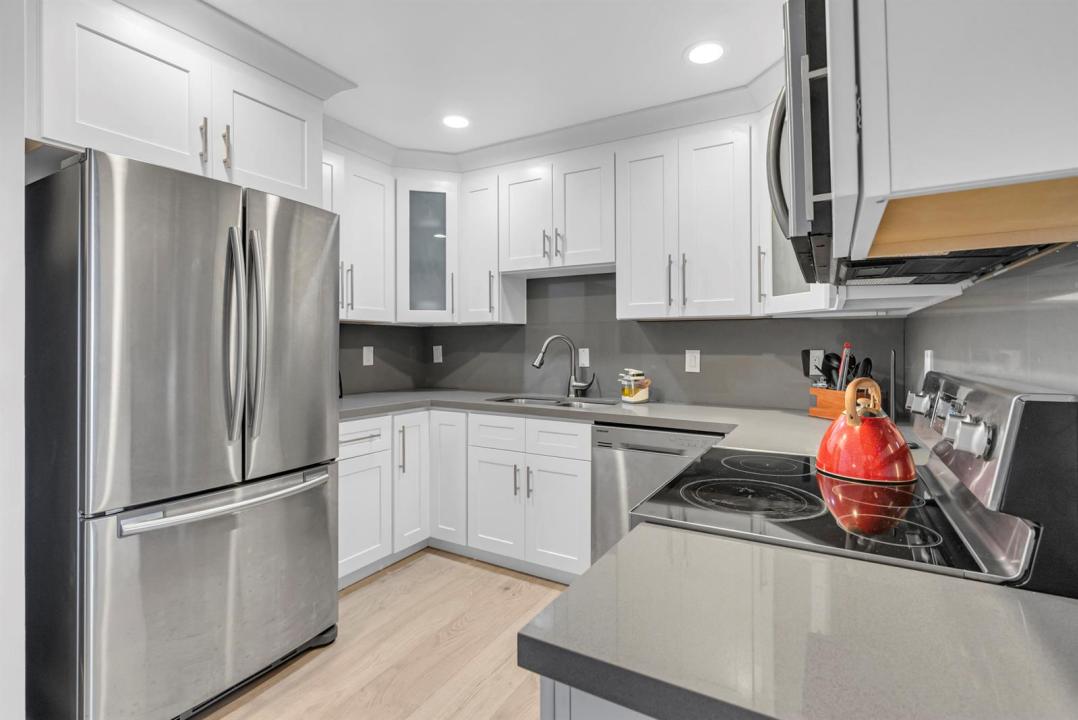 6487 Bay Club Drive 4, Fort Lauderdale, Florida 33308, USA