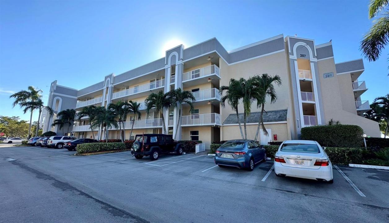 10382 NW 24th Place 107, Sunrise, Floride 33322, États-Unis