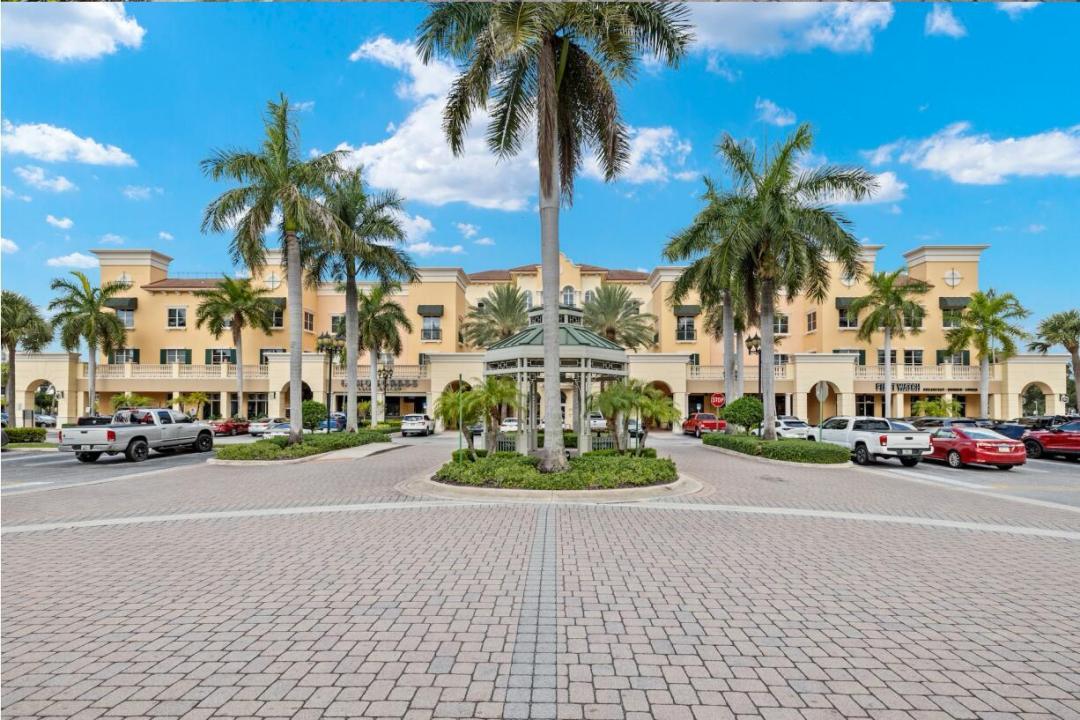 1880 N Congress Avenue 214, Boynton Beach, Floride 33426, États-Unis